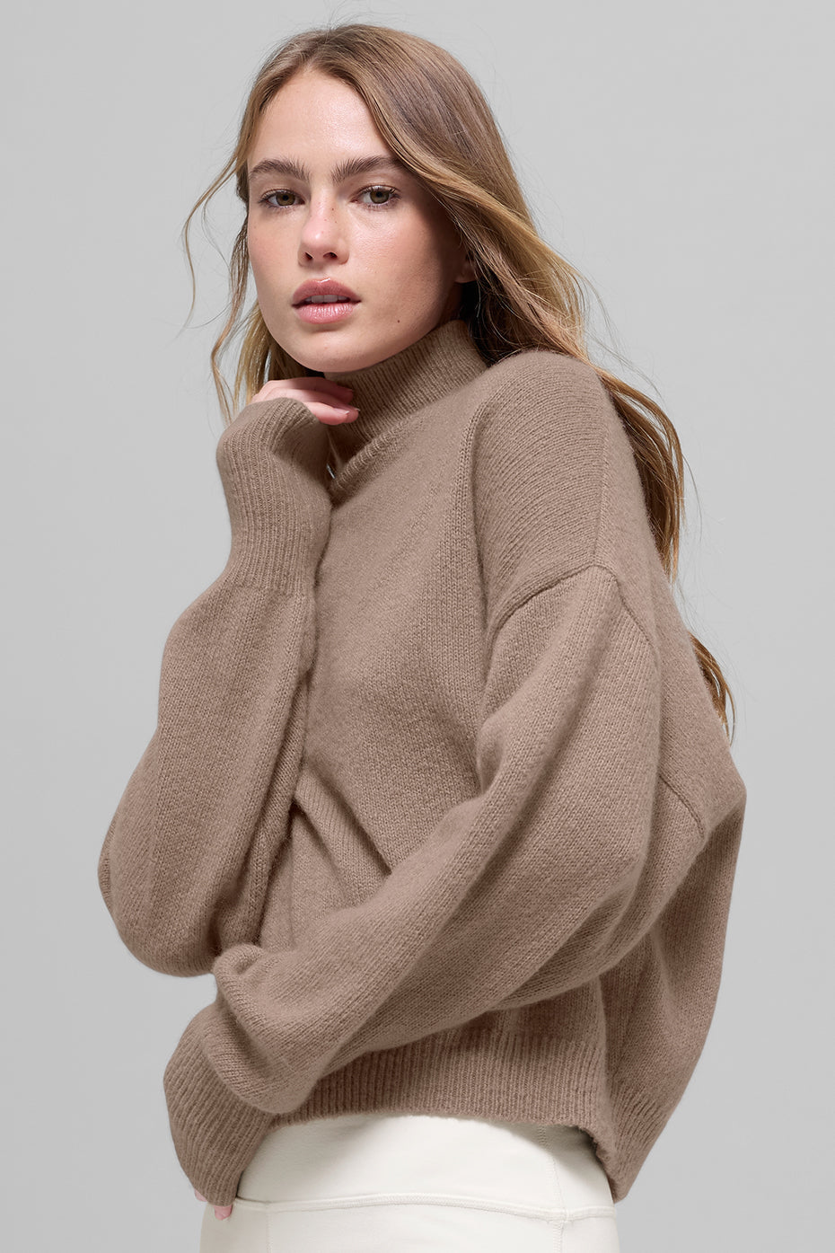 Wool Cashmere Cropped New Class Turtleneck Sweater - Chai Latte