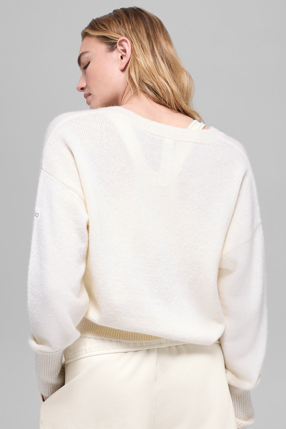 Wool Cashmere Cropped New Class V-Neck Sweater - Ivory