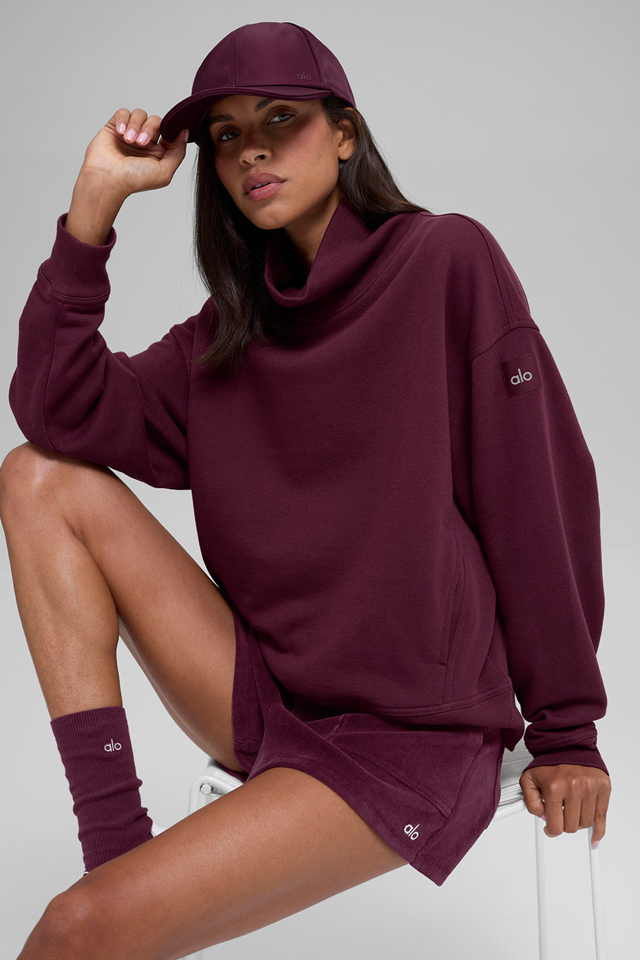 Hazy Mock Neck Pullover - Burgundy