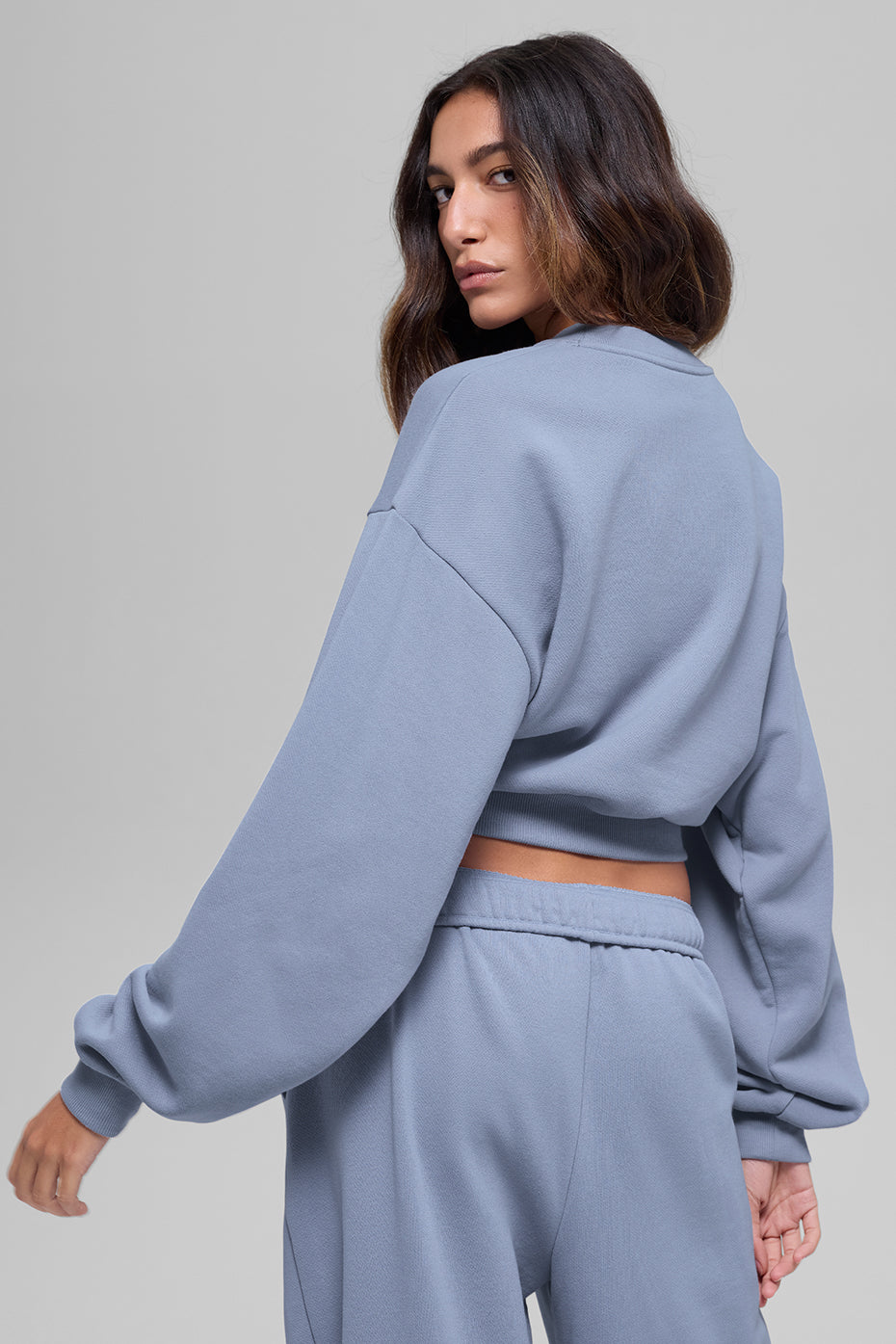 Cropped Accolade Crewneck - Winter Frost