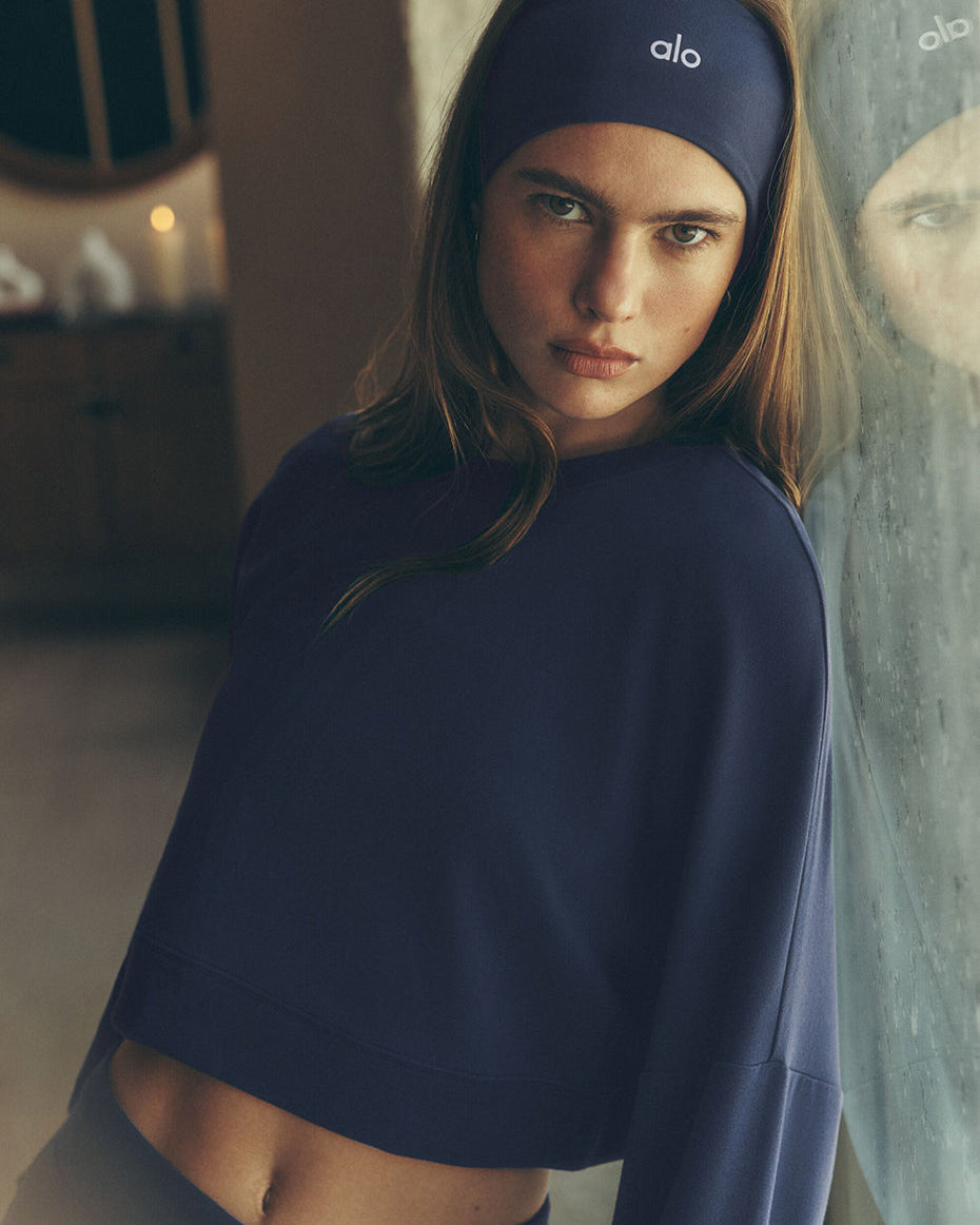 Cropped Sway Crew Neck Pullover - Navy