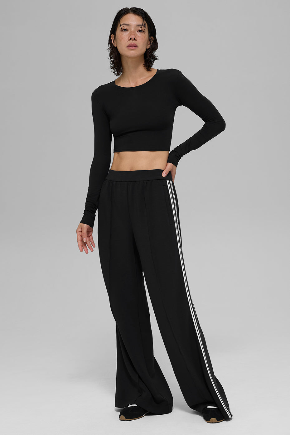 Track Star Wide Leg Pant (Regular) - Black
