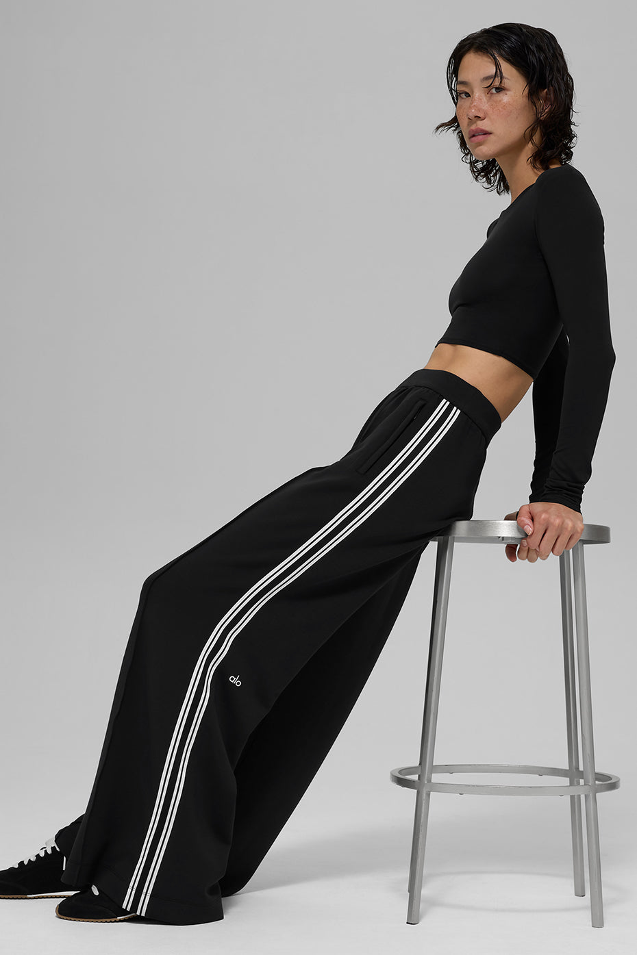 Track Star Wide Leg Pant (Regular) - Black
