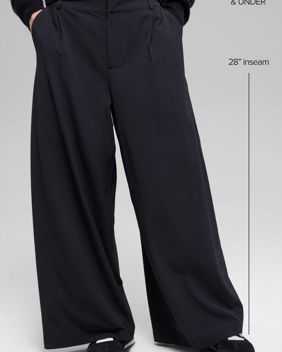 High-Waist Dreamscape Trouser (Short) - Black