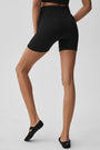 5" Seamless Ribbed Favorite Short - Black