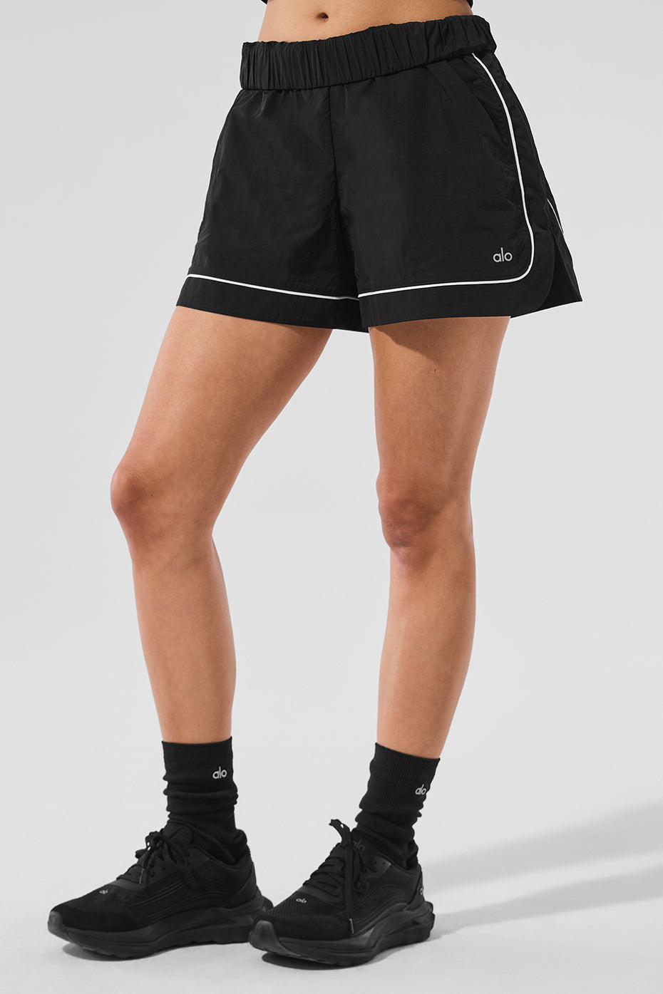 Motivate Track Short - Black/White