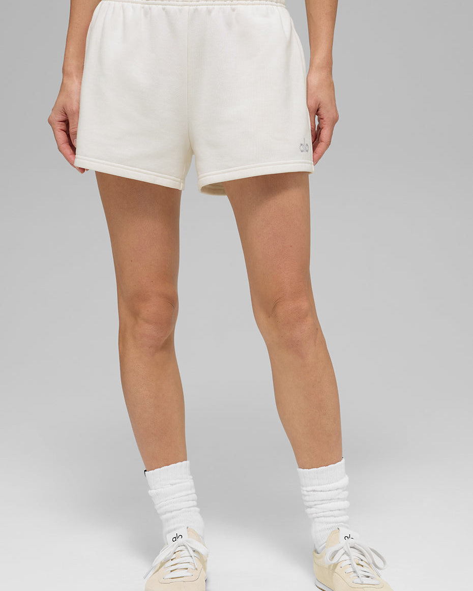 Accolade Short - Ivory
