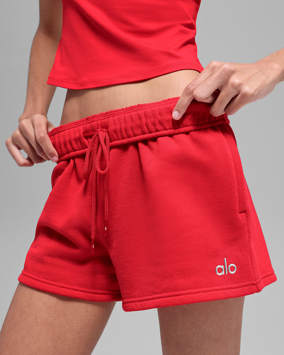 Accolade Short - Bright Red