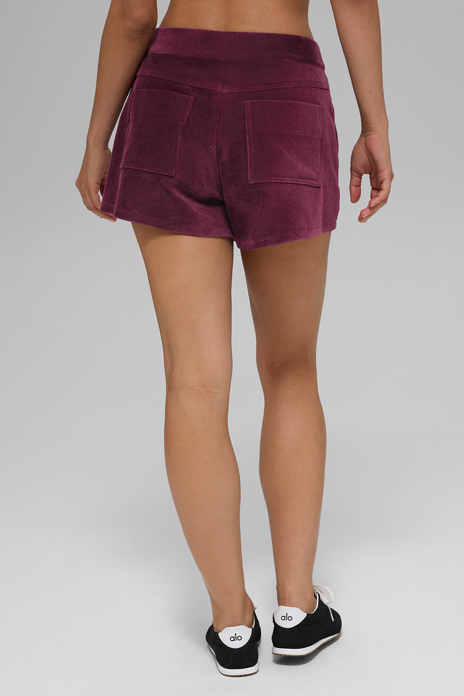 Micro Corduroy On Duty Short - Burgundy