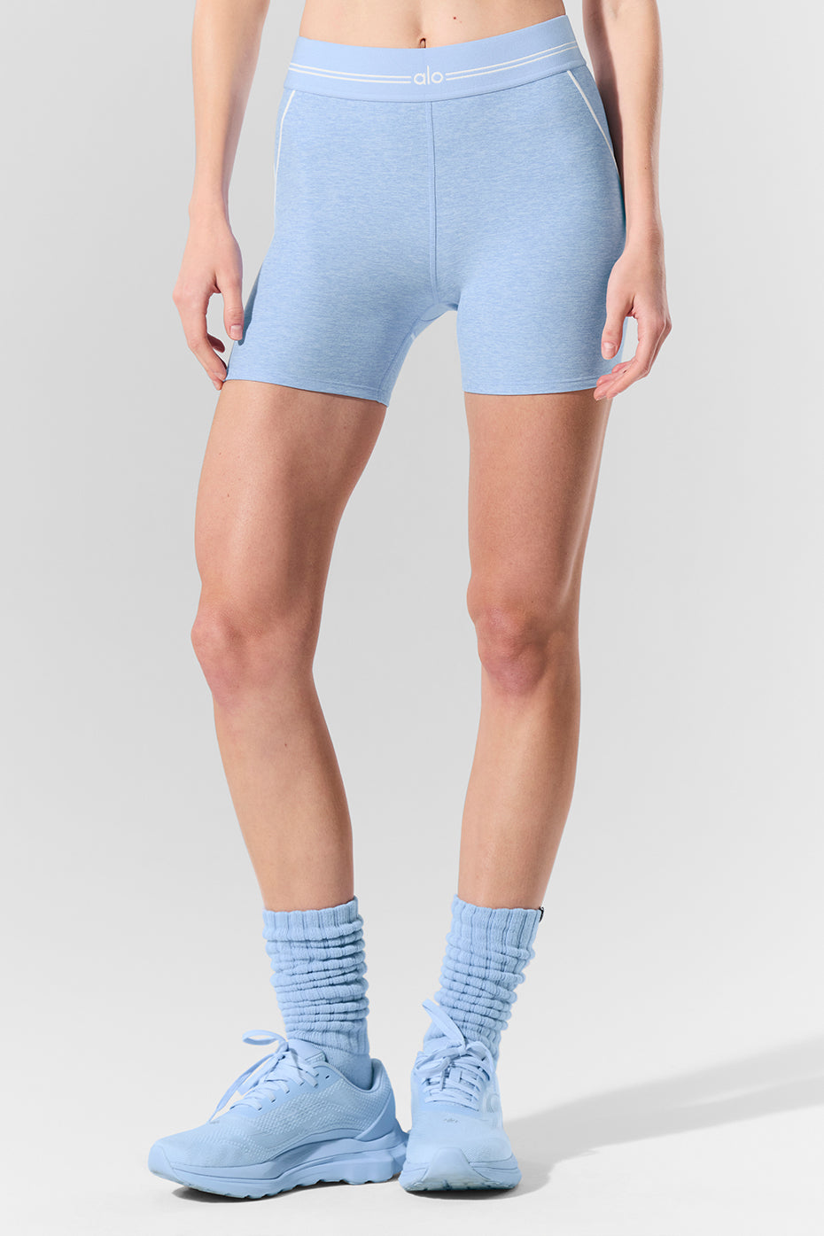 4” Alosoft High-Waist Heart Throb Short - Seashell Blue Heather/White