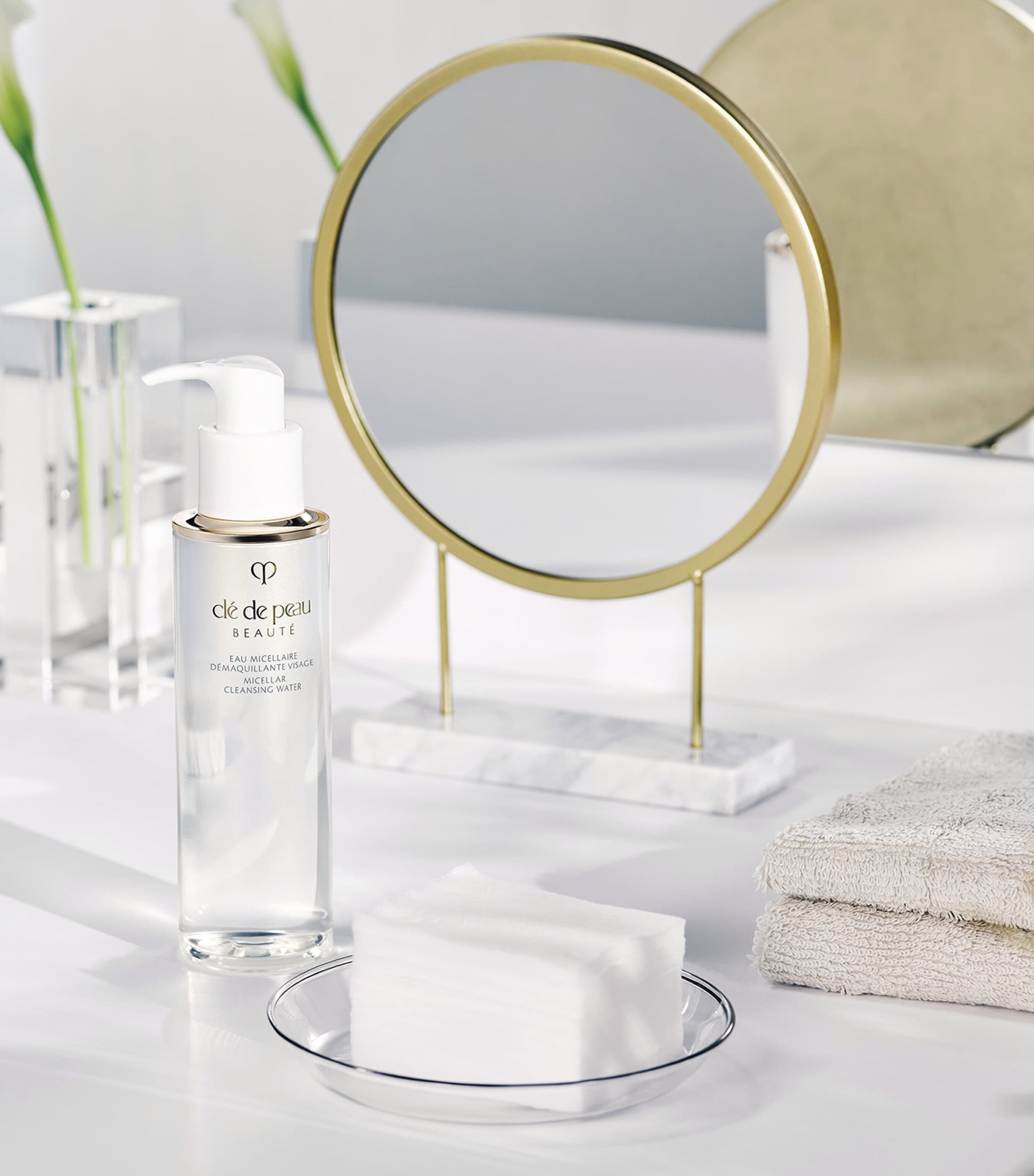 Clé de Peau Beauté Micellar Cleansing Water (200ml)