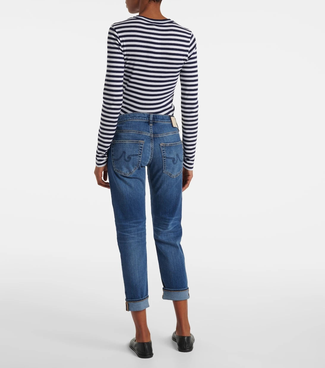 AG Jeans - بنطلون جينز سكيني قصير بتصميم "إكس بويفريند"