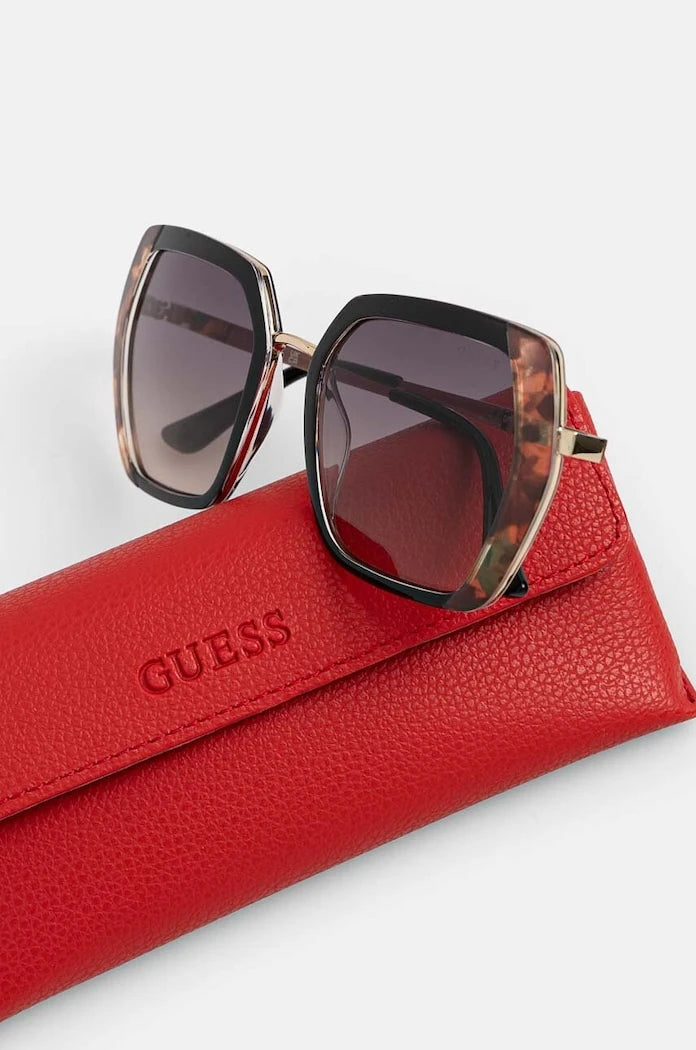 Guess Güneş Gözlüğü