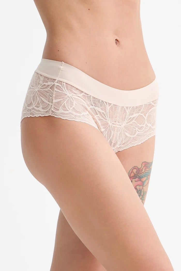 Triumph Kadın Dantel Külot Body Make-Up Illusion Lace