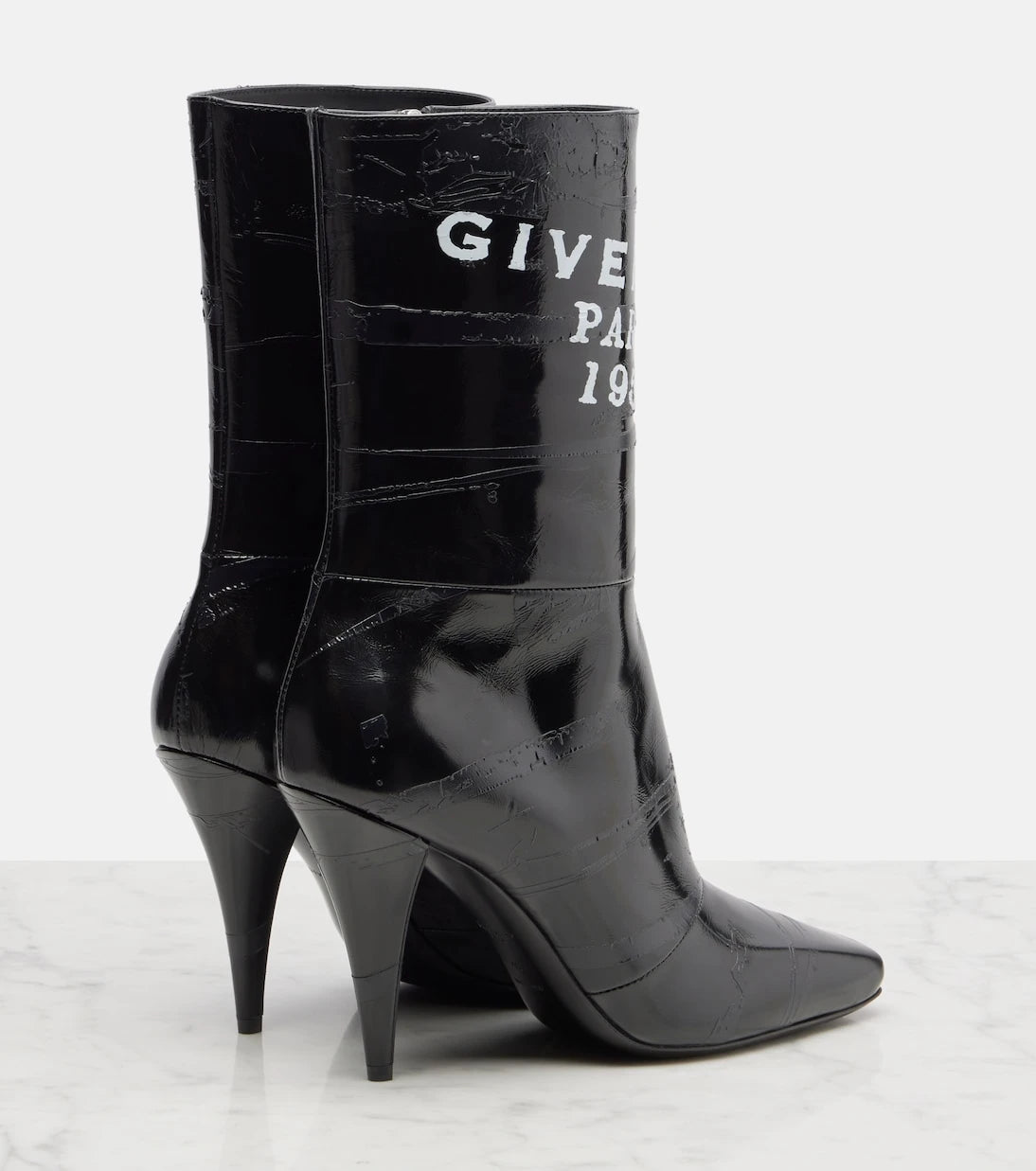 جيفنشي - جزمة الكاحل المربعة المصنوعة من جلد الباتنت المقصوص