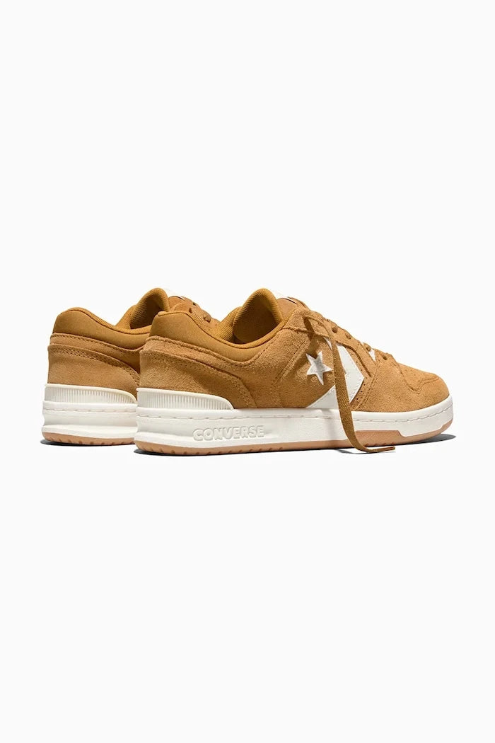 Велурени маратонки Converse Cl98