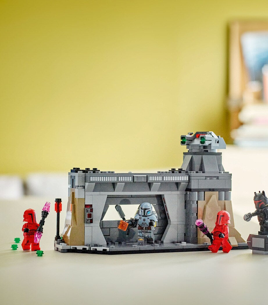 Star Wars Paz Vizsla and Moff Gideon Battle 75386