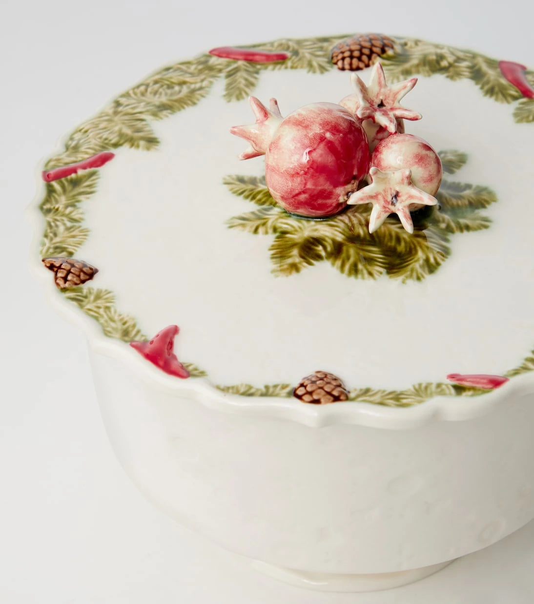 Bordallo Pinheiro - Earthenware container