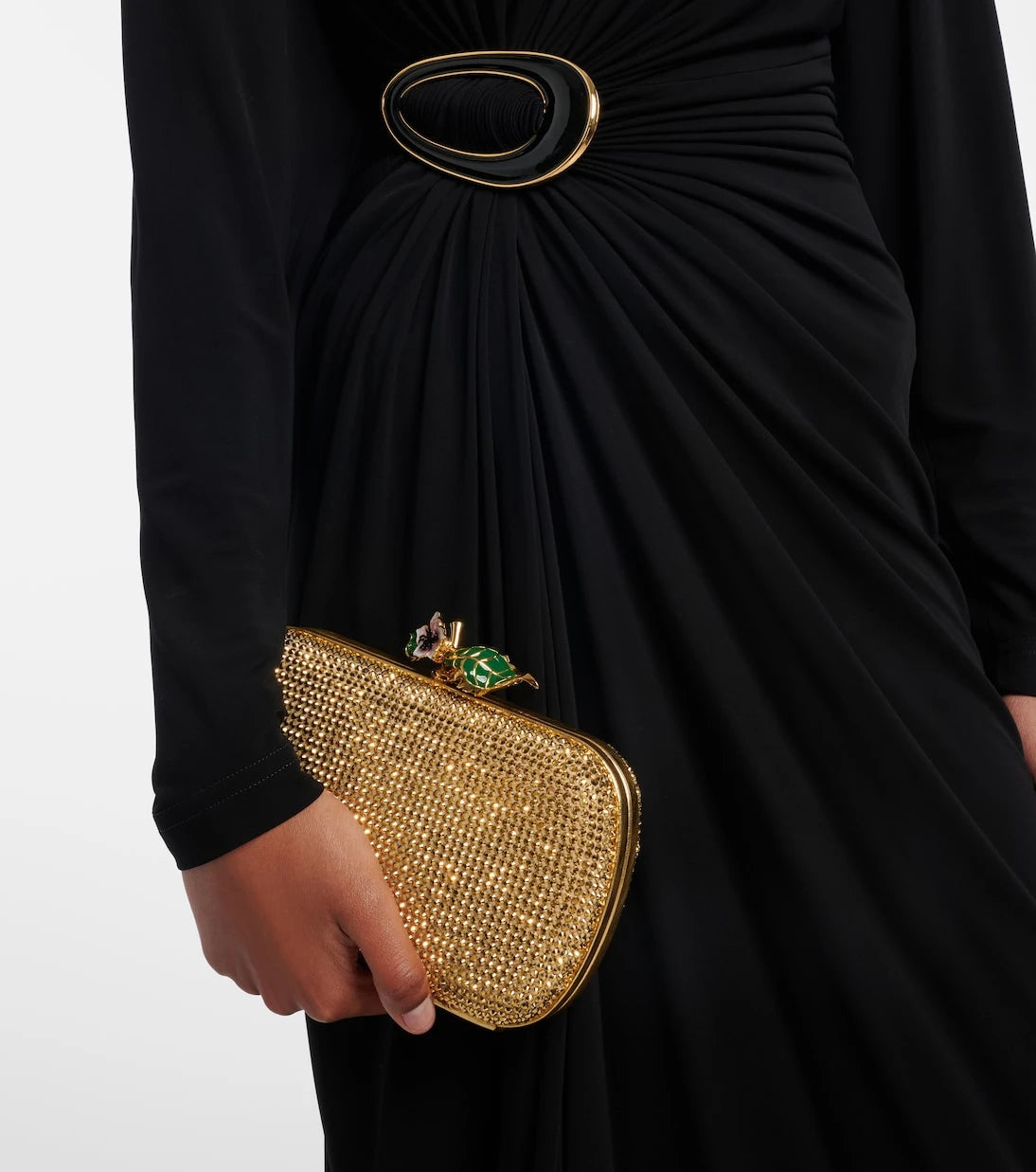 Bottega Veneta - حقيبة كلاتش جلدية Knot مزينة