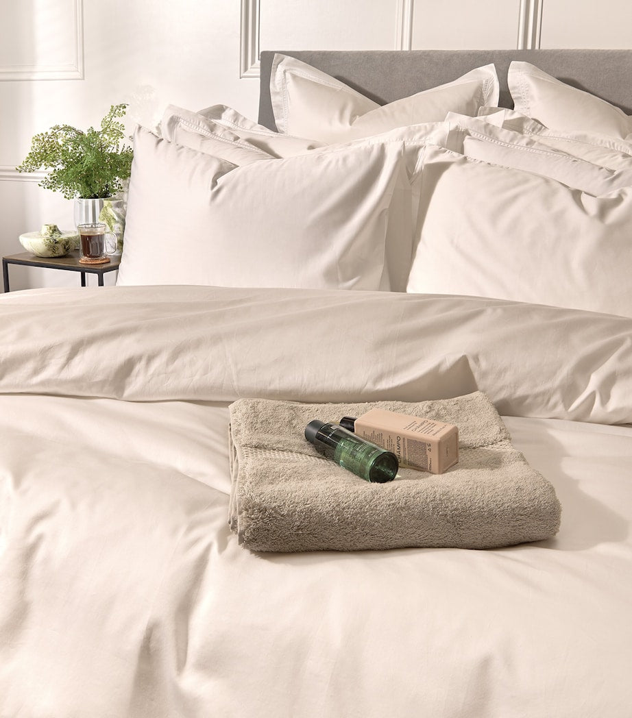 Brompton II Housewife Pillowcase Pair (50cm x 75cm)