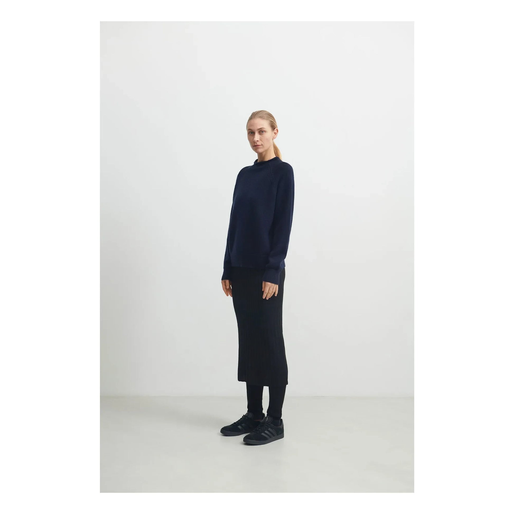 FUB - Merino Wool Sweater - Women's Collection | Navy blue