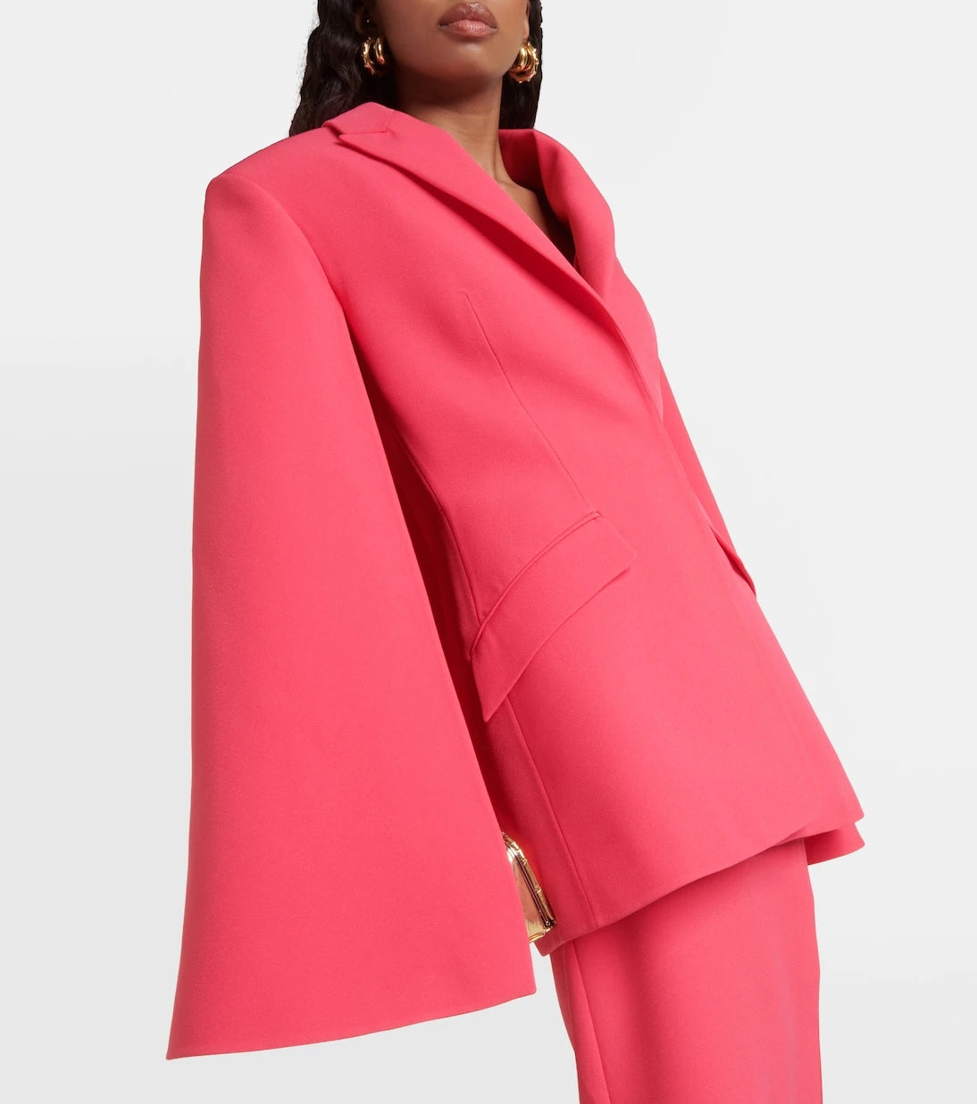 صَفِيَّة - بليزر هادلي مع كاب