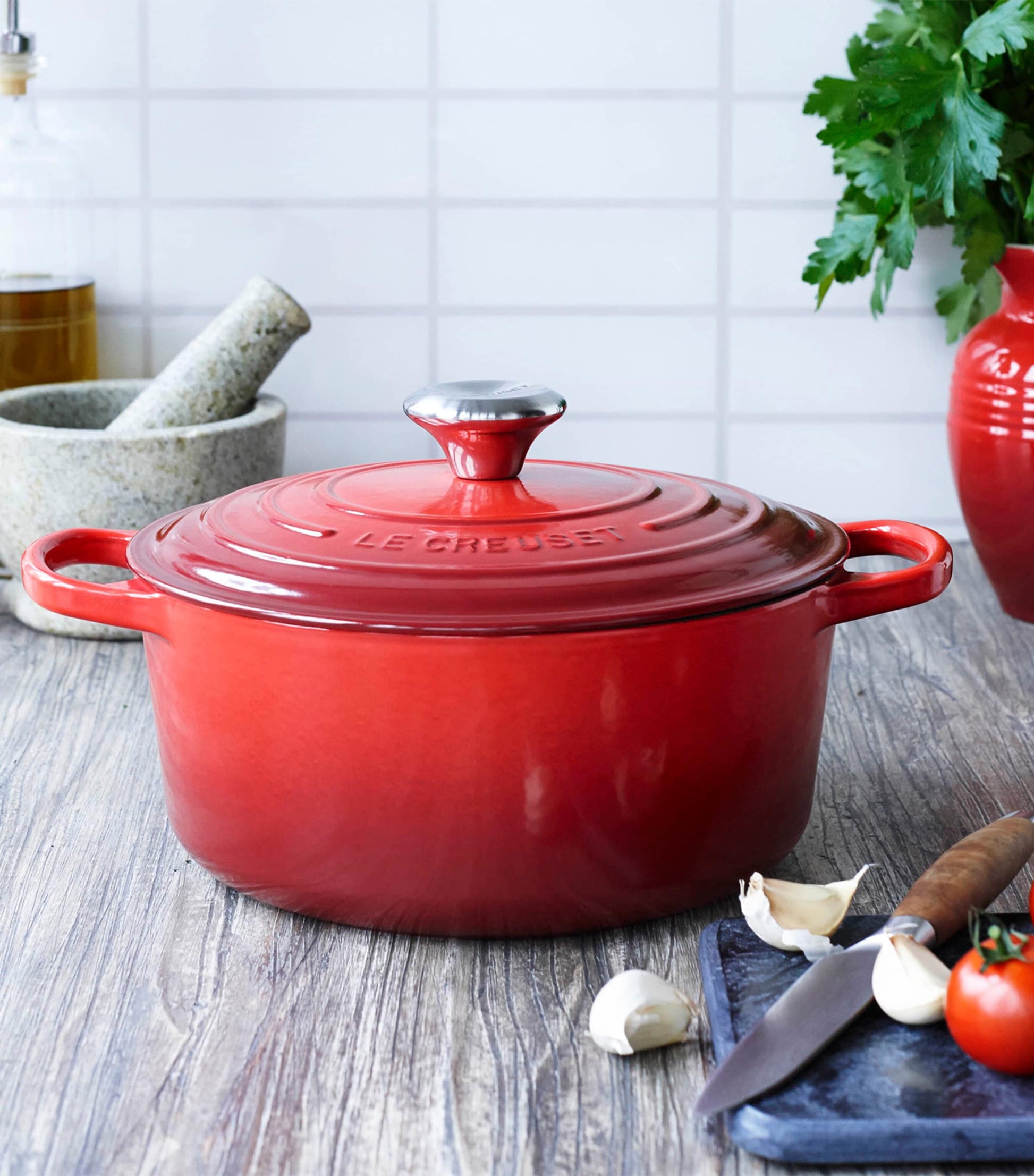 Le Creuset Cast Iron Round Casserole Dish (28cm)