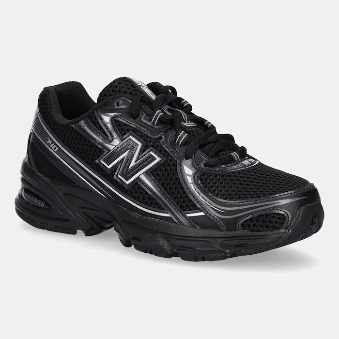 Маратонки New Balance 740