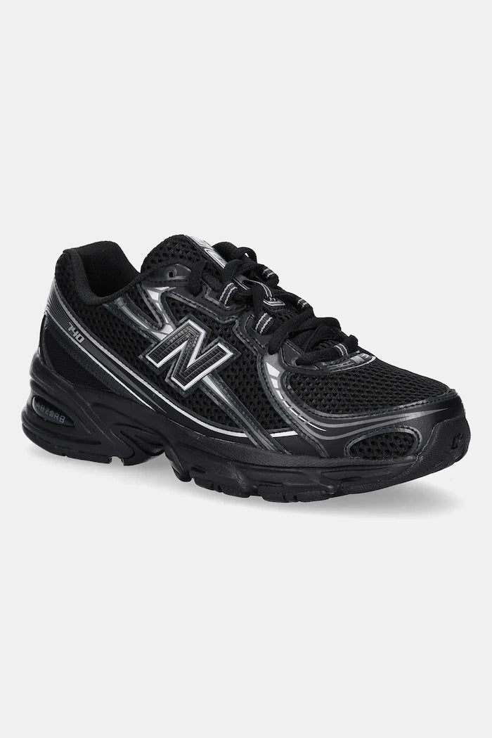 Маратонки New Balance 740