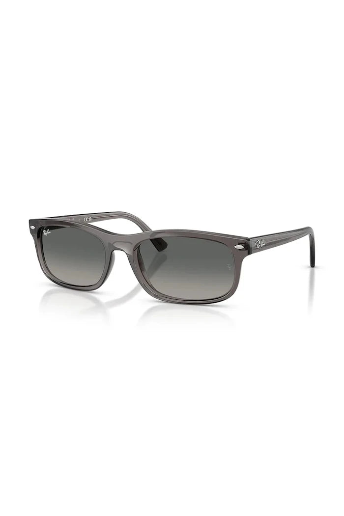 Ray-Ban güneş gözlüğü
