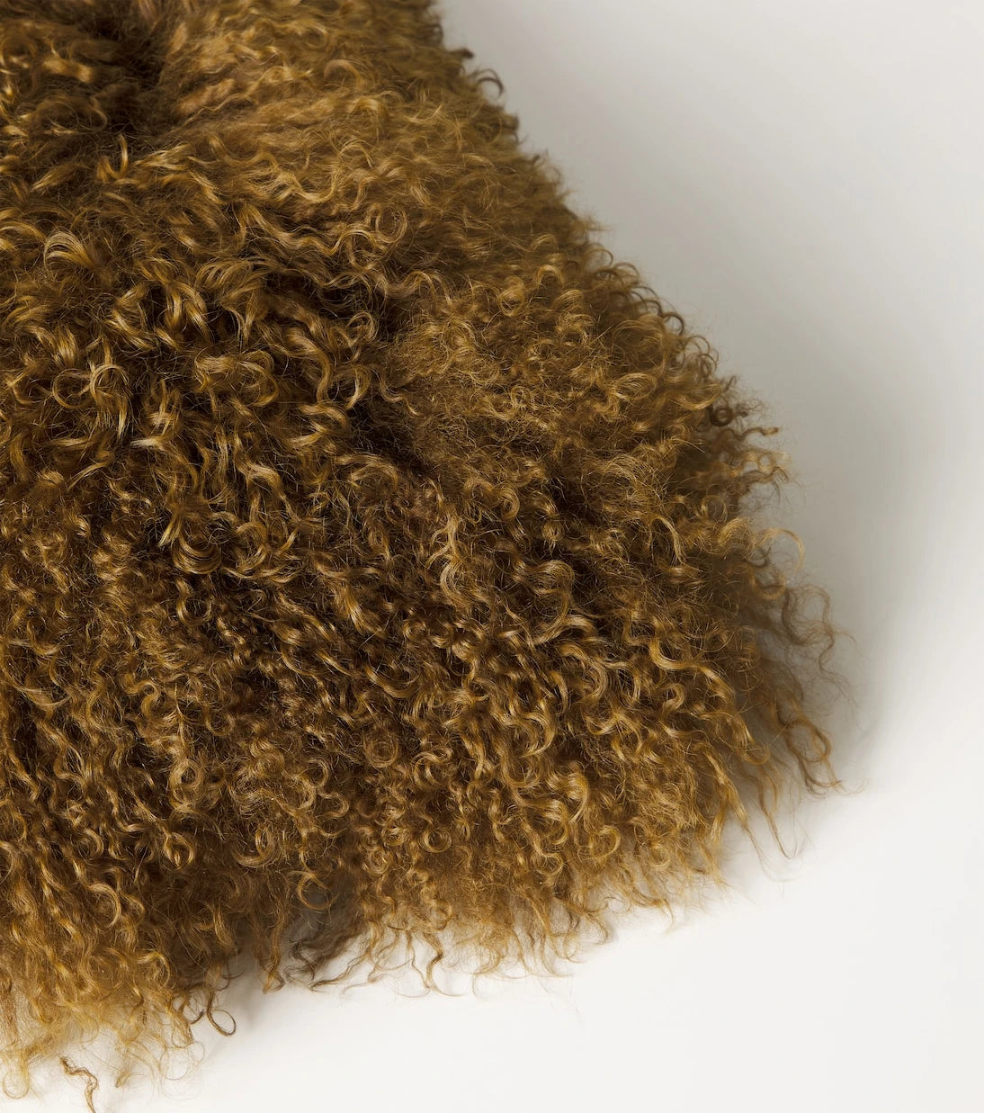 Maison de Vacances - Shearling and linen cushion
