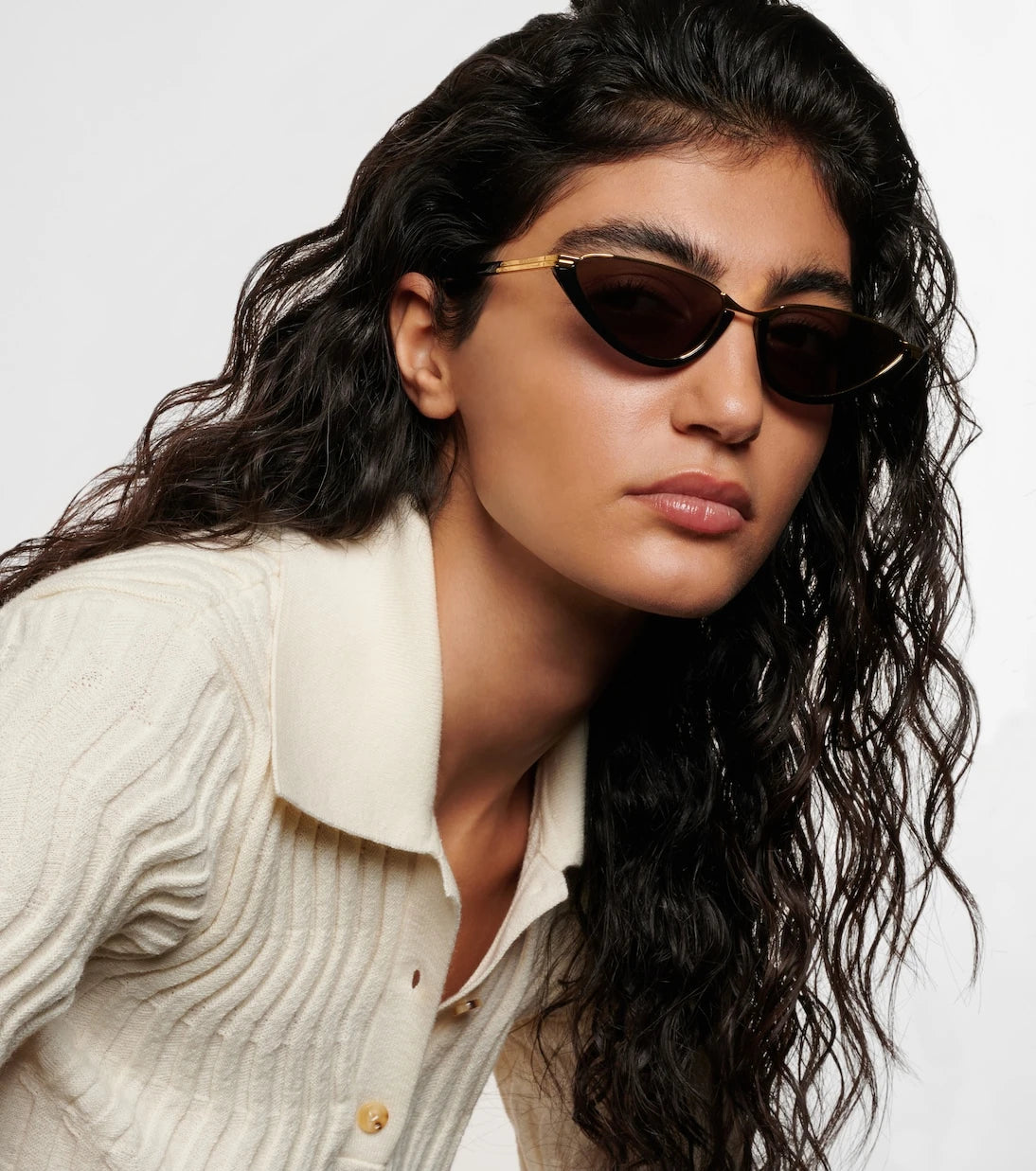 Bottega Veneta - نظارة شمسية عين القط