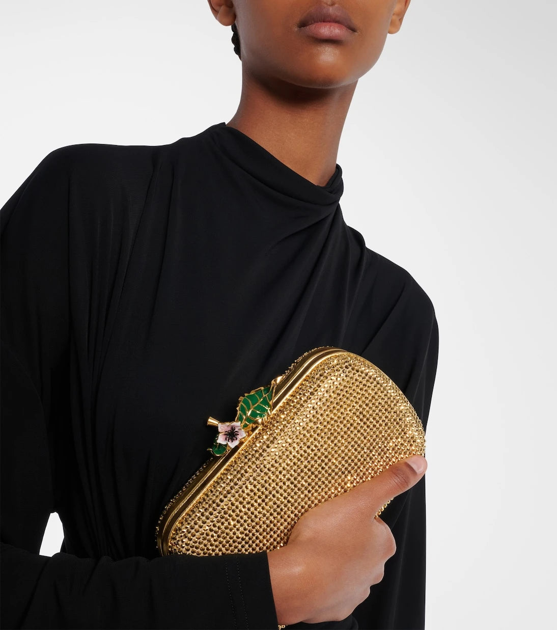 Bottega Veneta - حقيبة كلاتش جلدية Knot مزينة