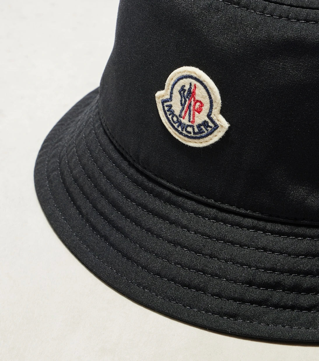 Moncler - Logo bucket hat