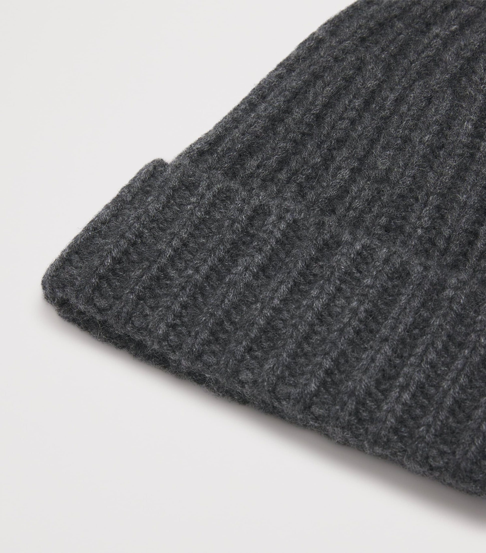 Cashmere Ribbed Beanie