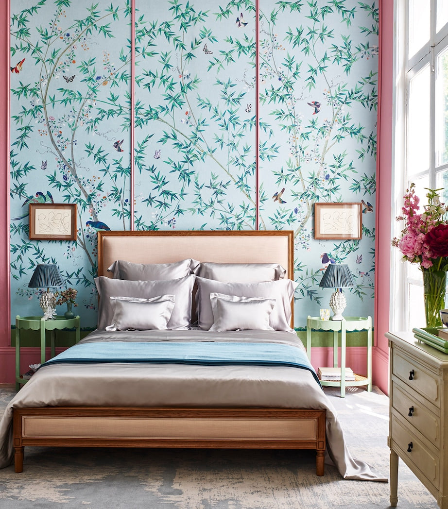 Silk King Fitted Sheet (150cm x 200cm)