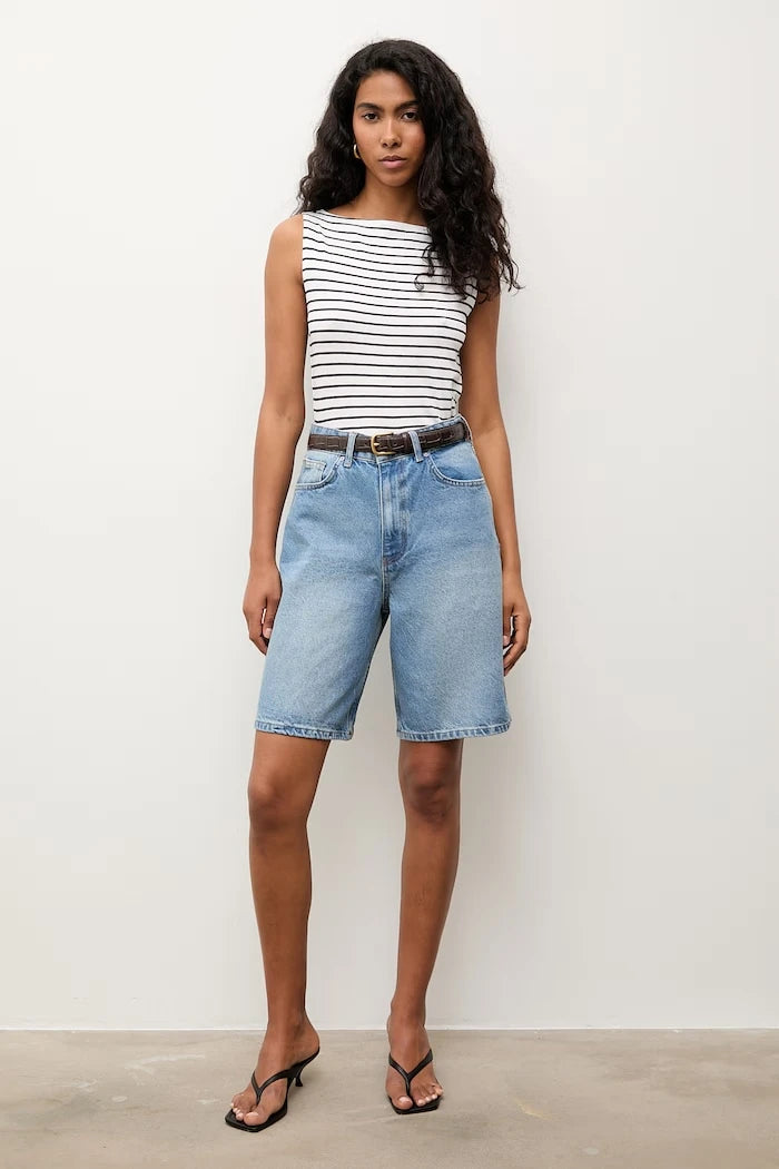 Answear.LAB kadın denim bermuda şort