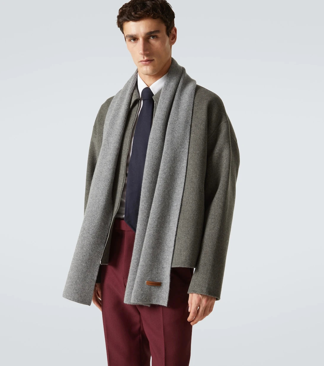 Zegna - وشاح كشمير محبوك مضلع