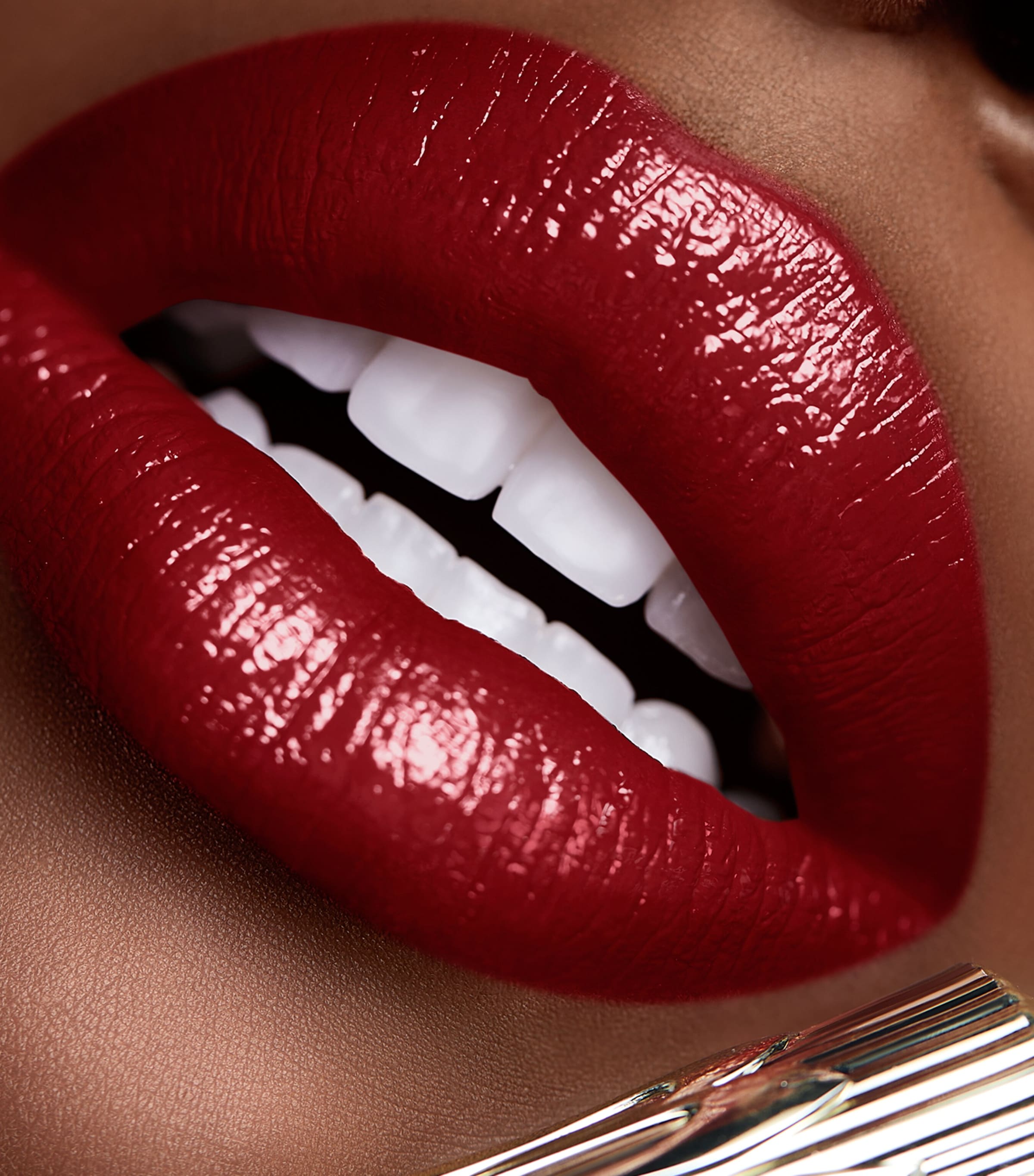 Rouge Stiletto Glossy Shine Lipstick