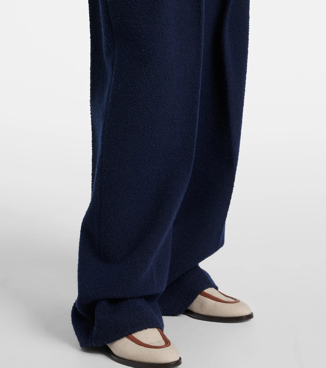 Loro Piana - بنطلون كورت واسع الساقين بخصر عالٍ