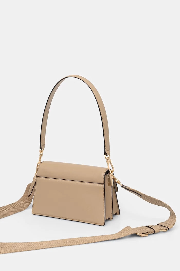 Lacoste Kadın Deri Crossbody Çanta