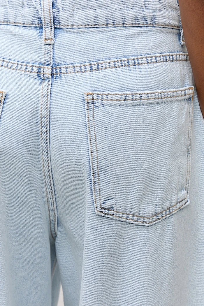Answear.LAB kadın mom fit jean