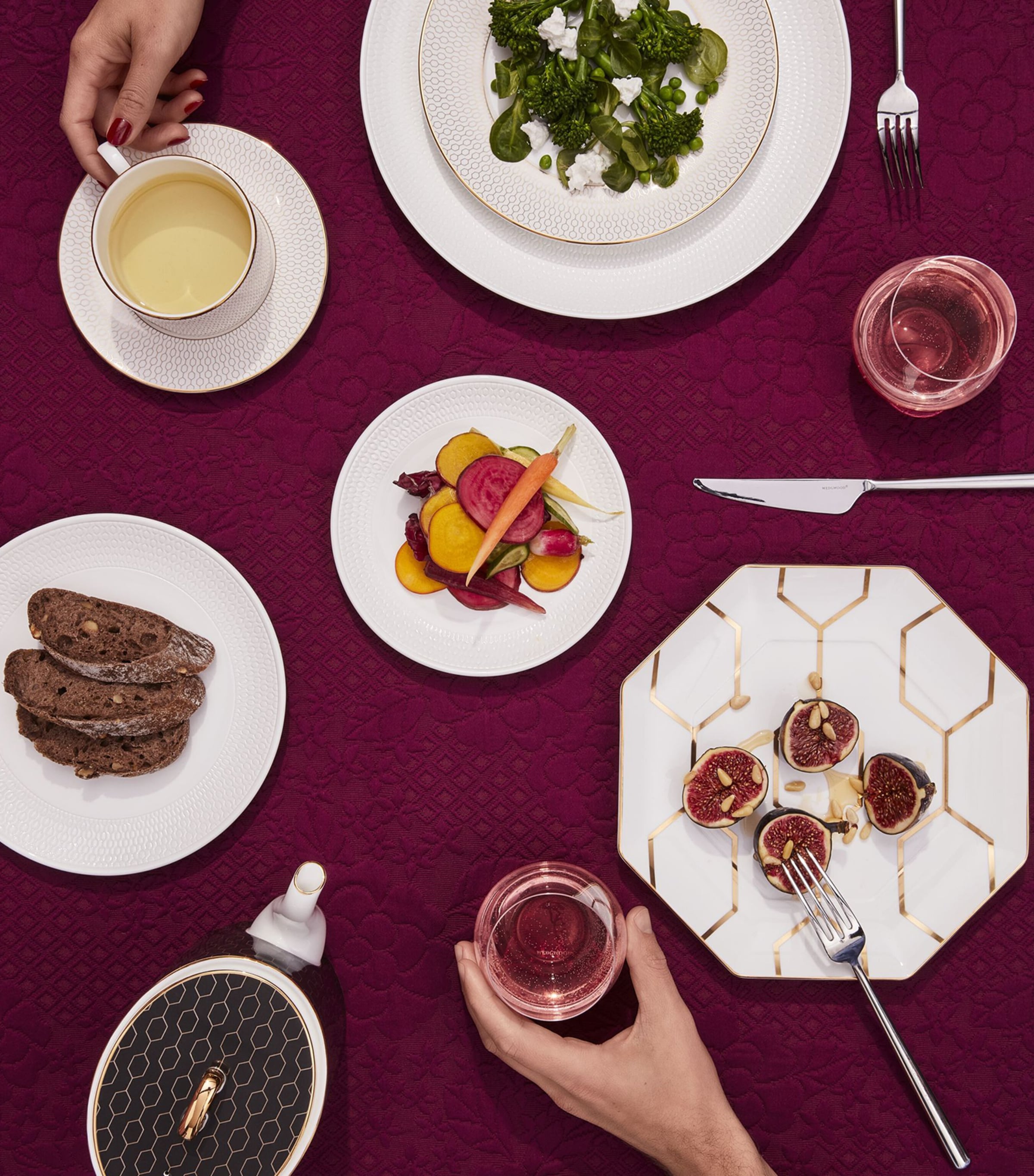 Wedgwood Gio Gold Octagonal Plate (23cm)