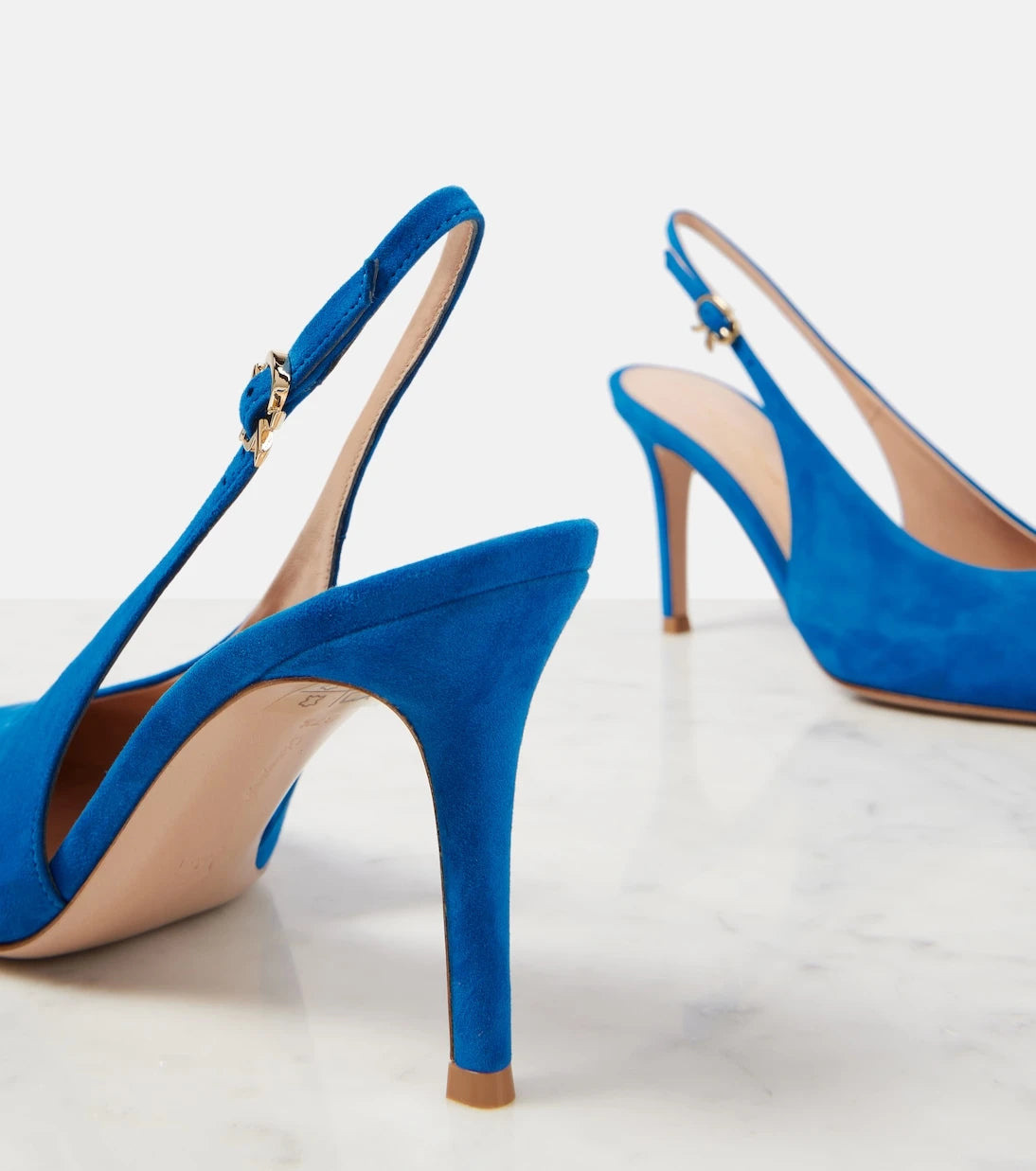 Gianvito Rossi - Robbie suede slingback pumps