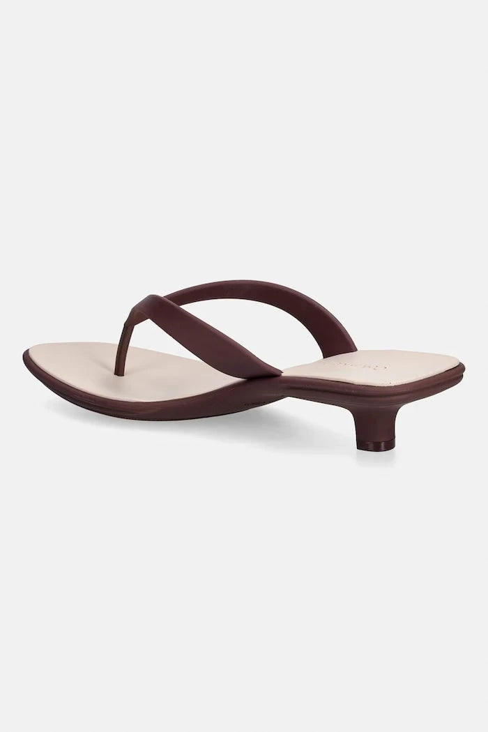 Calvin Klein джапанки дамски FLIP FLOP KITTEN HEEL THONG TPU