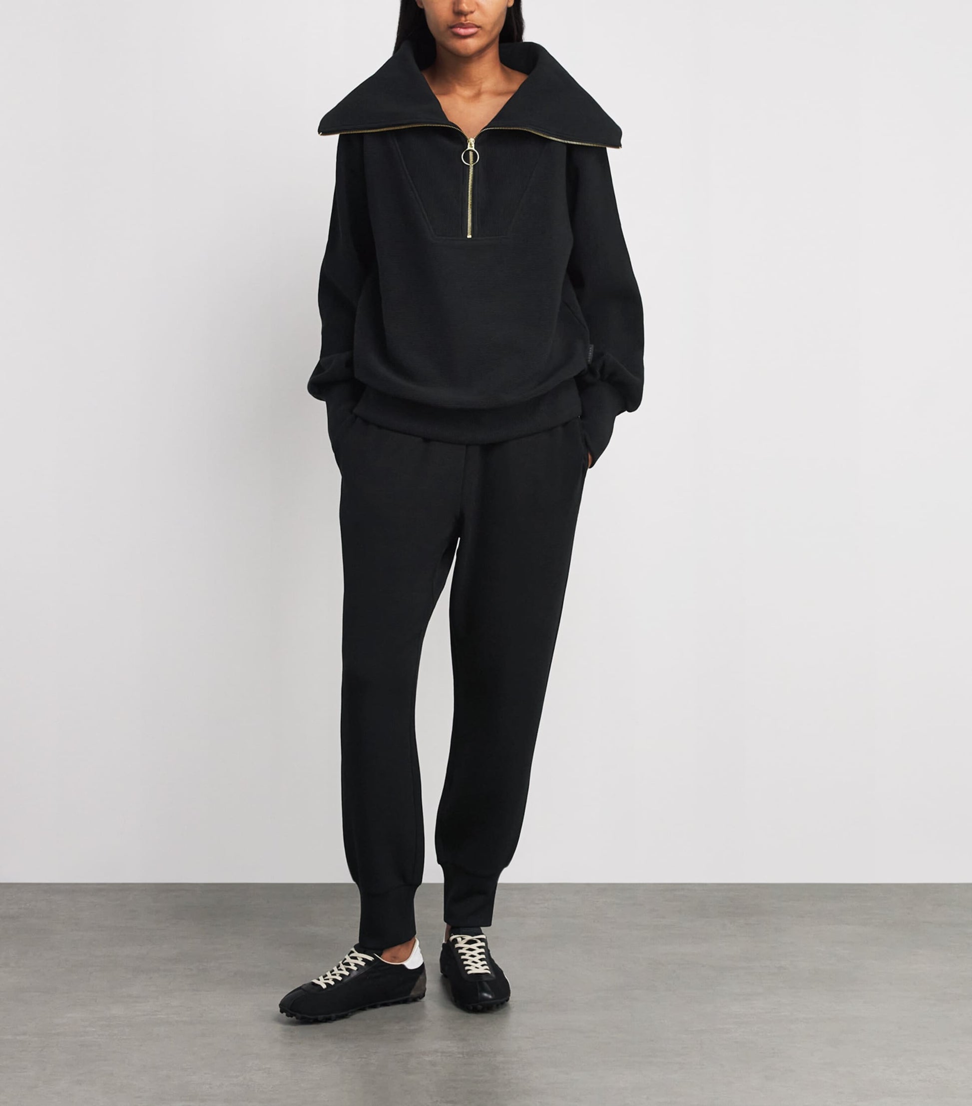 Varley Black The Slim Cuff Sweatpants