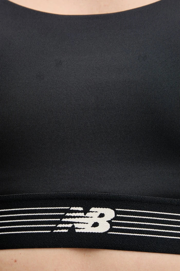 New Balance спортен сутиен Train Bra