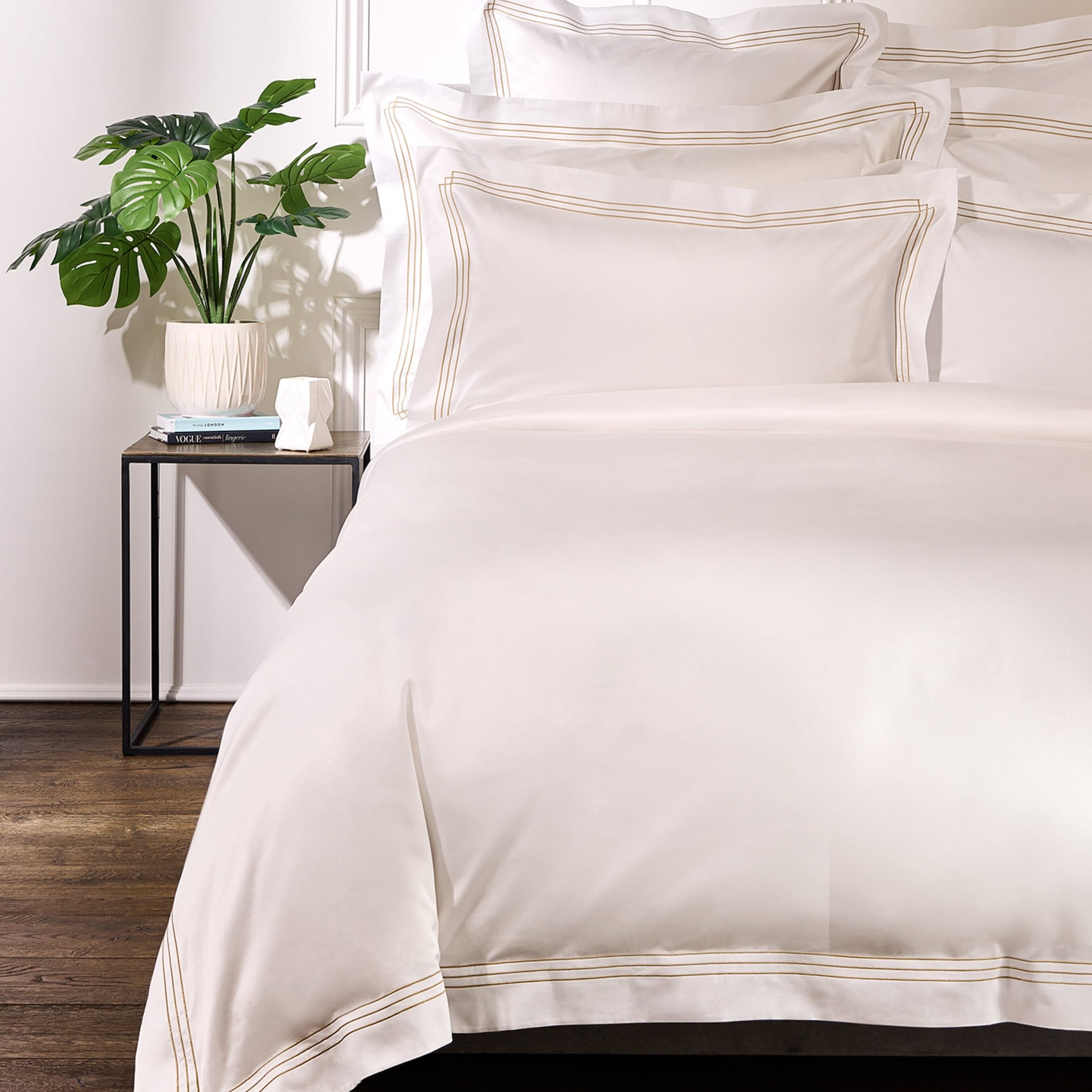 Quadra King Duvet Cover (220cm x 230cm)