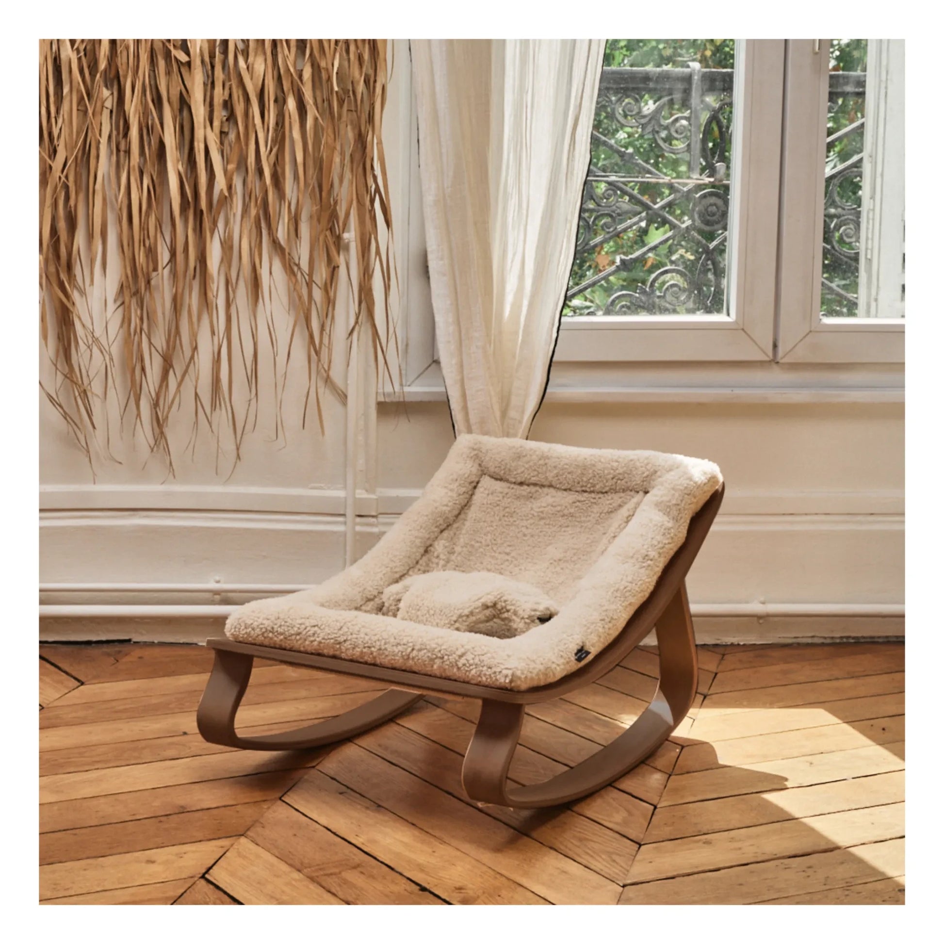 Charlie Crane - Levo Walnut Baby Bouncer | Ecru