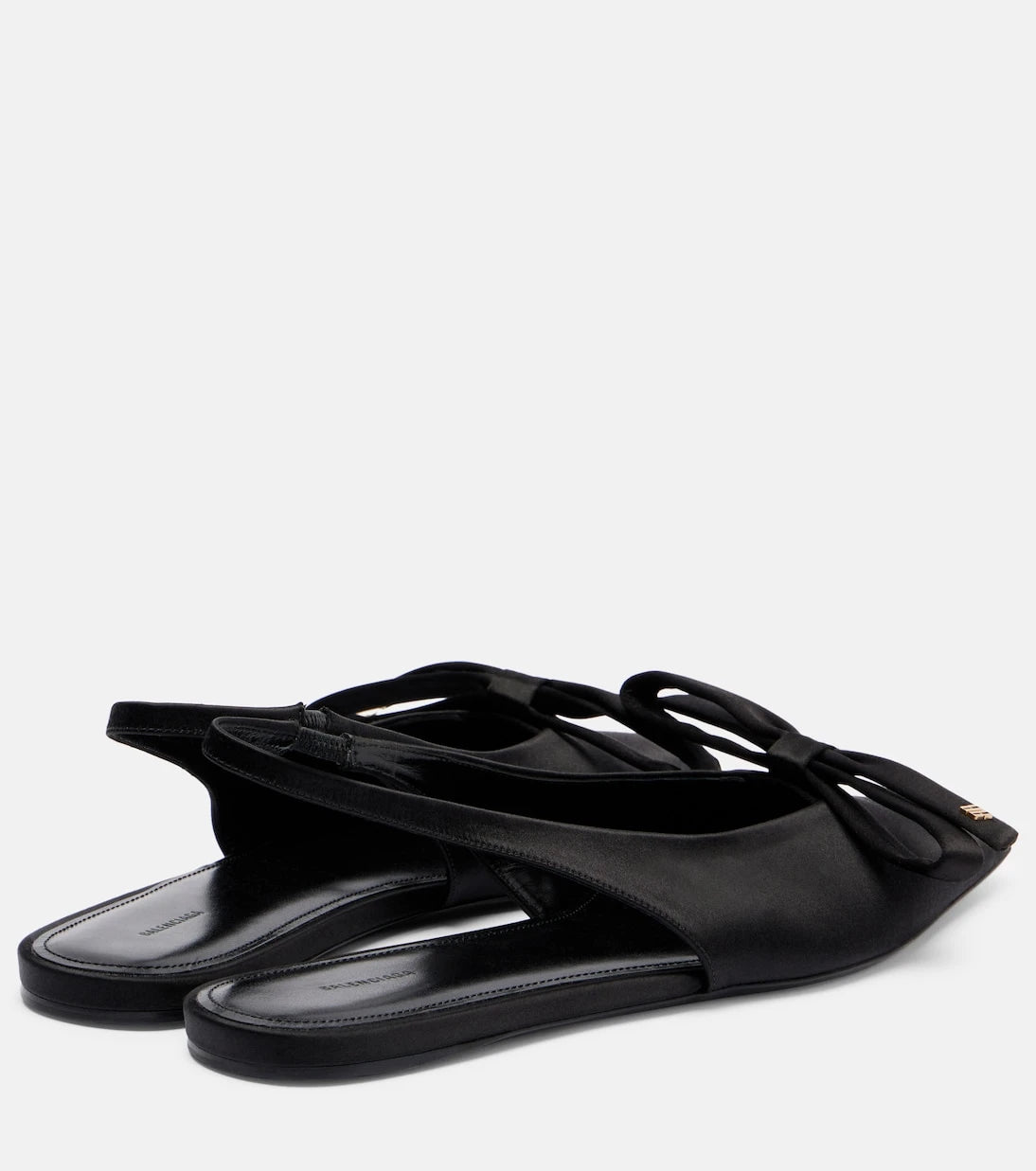Balenciaga - حذاء باليرينا فلات من الساتان نانو BB بحزام خلفي